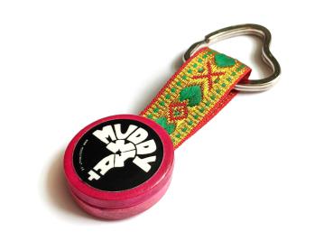 Schlüsselanhänger aus Holz rosa pink